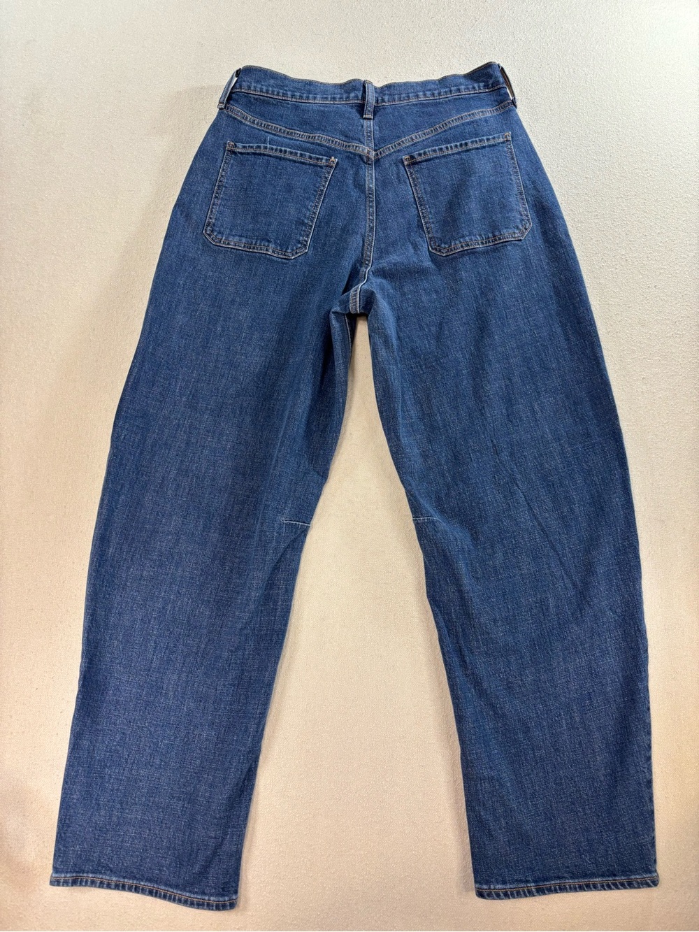 Old Navy Barrel Leg Jeans High Rise Patch Pocket Denim Size 10 NWT Blue - Picture 3 of 7